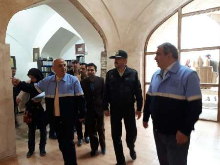 رئیس ستاد هماهنگی خدمات سفر کشور از 2 خانه تاریخی قزوین بازدید کرد