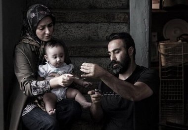 اکران آنلاین فیلمی با بازی پریناز ایزدیار و محسن تنابنده
