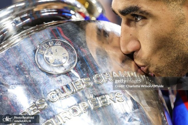 مورد جذاب درباره اشرف؛ من و تمام ستاره های جهان فوتبال!