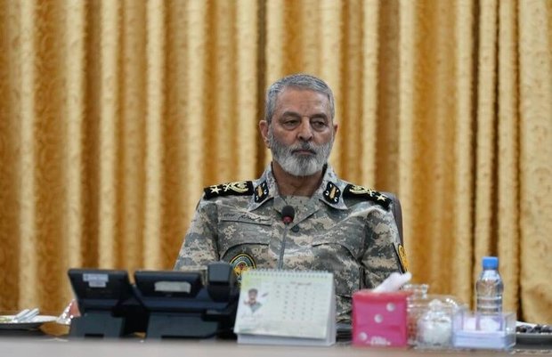 سرلشکر موسوی: آمادگی‌های دفاعی و رزمی به مرحله‌ای رسیده که دشمنان را از ارتکاب خطای محاسباتی من جمله خیال تهاجم مجدد به کشور بر حذر داشته است/ ارتقاء توان دفاعی و هجومی نیروهای مسلح تعطیل پذیر نیست