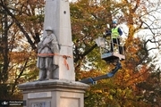 لهستانی ها مجسمه های یادبود سربازان روس را جمع کردند + عکس
