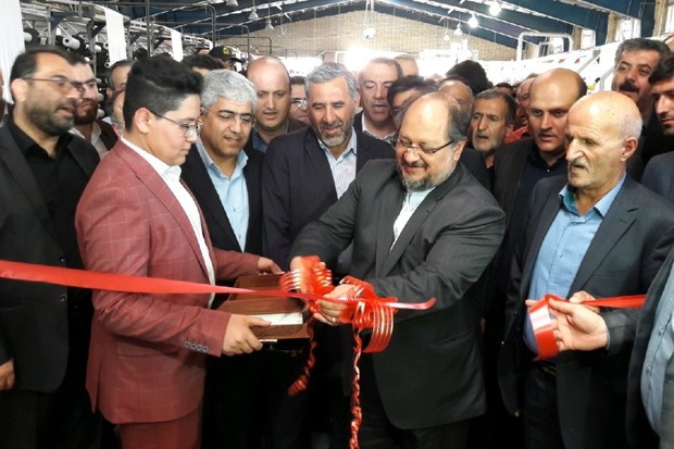 وزیر صنعت یک واحد تولیدی را در گرمسار افتتاح کرد
