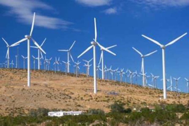 سه سرمایه گذار انرژی های نو در تاکستان جذب شده است