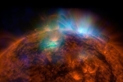 تصویری خیره‌کننده از خورشید با ۲ تلسکوپ ناسا