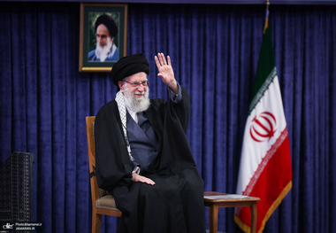 شاعران و نویسندگان ایران، هند و تاجیکستان برای ستایش مقاومت در آیین «شهید صبح دهم» یکصدا می‌شوند