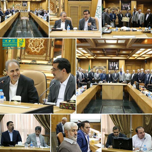 حضور شهردار سابق تهران در جلسه شورای معاونین شهرداری