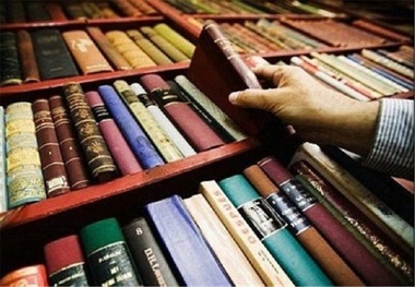فرهنگ کتابخوانی در خانه ها تقویت شود