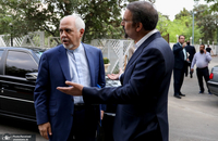 میزگرد سیاسی با حضور مسعود پزشکیان و محمدجواد ظریف (6)