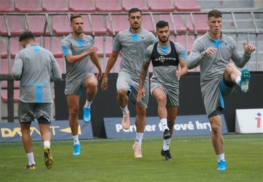 حسینی آماده نخستین تجربه اروپایی با ترابوزان اسپور + عکس
