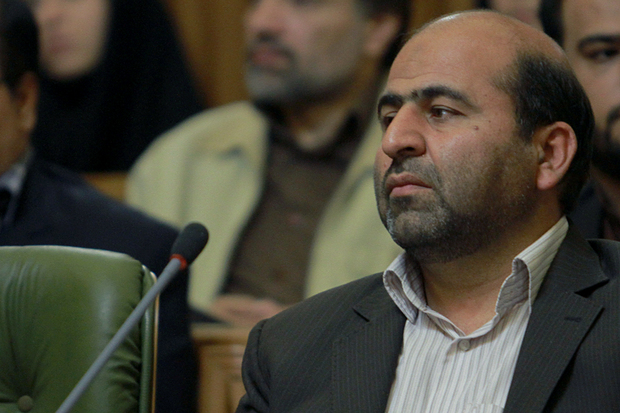 عضو شورای شهر تهران: باید از مردم عذرخواهی کنیم/ کدام یک از ما درخواست طرح سوال و یا استیضاح شهردار را کرده‌ایم؟