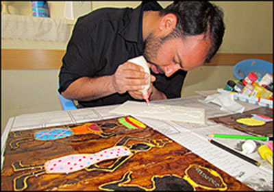 خلق آثار هنری توسط معلولان ذهنی در ایرانشهر