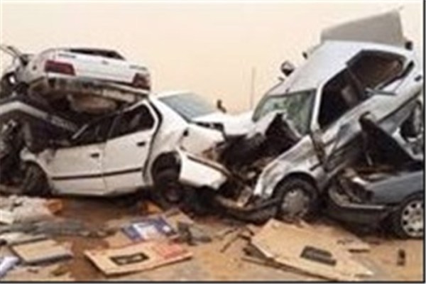تصادف زنجیره ای در محور پلدختر - کرمانشاه یک کشته برجا گذاشت