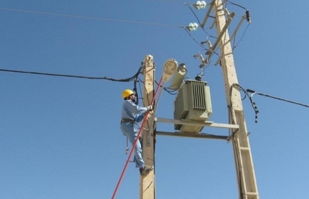 3102 انشعاب غیردائم برق در نواحی منفصل شهری سنندج واگذار شد