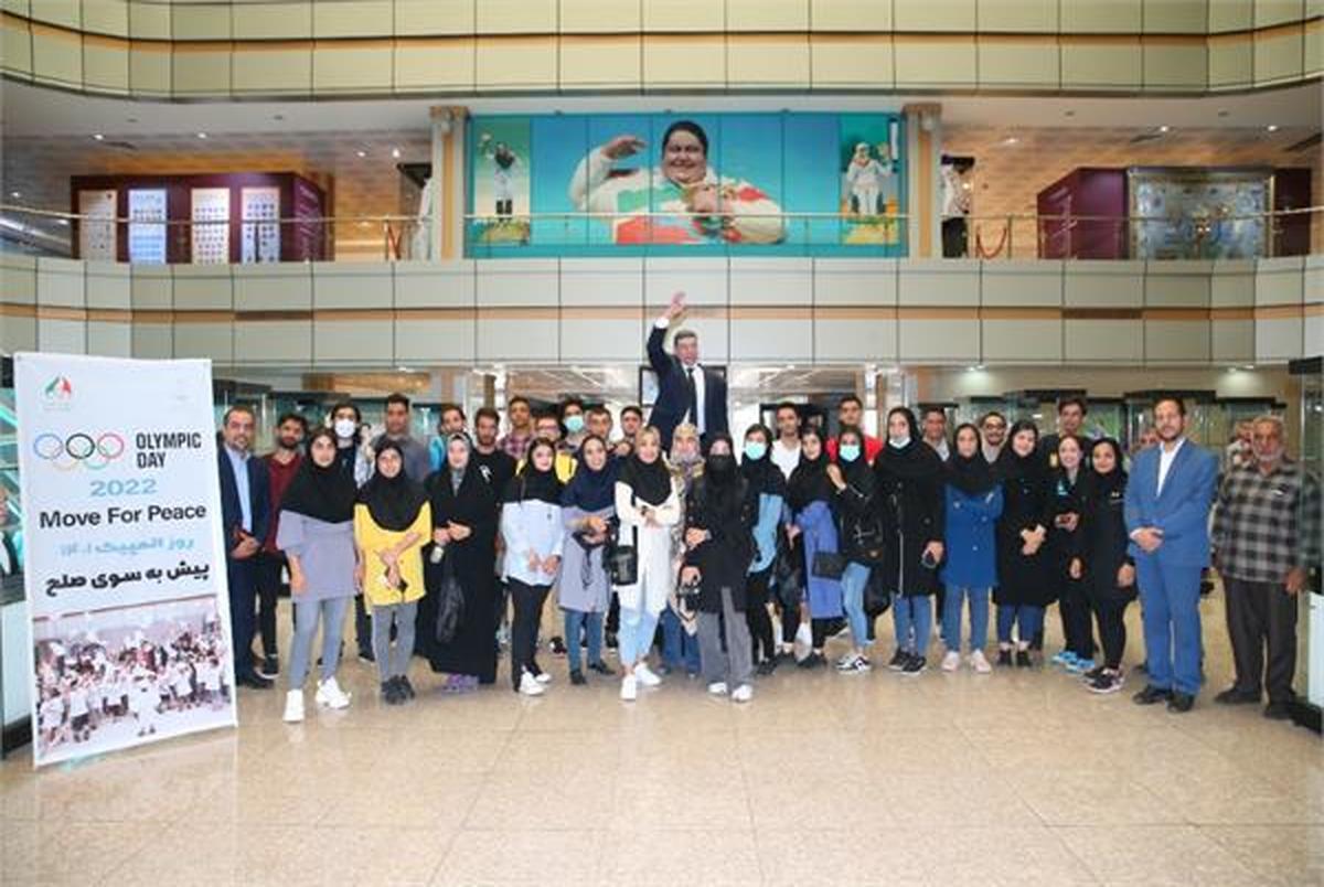 بازدید دانشجویان تربیت بدنی از موزه ملی ورزش المپیک و پارالمپیک
