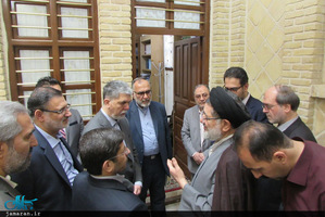 دیدار وزیر فرهنگ و ارشاد اسلامی از بیت امام در نجف