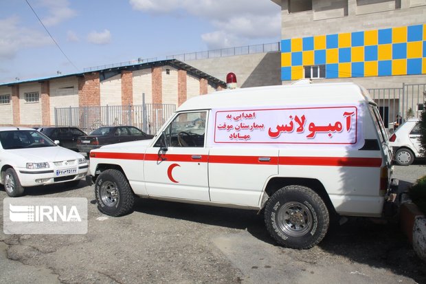 خیّر مهابادی یک دستگاه آمبولانس برای مقابله با کرونا اهدا کرد