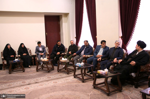 دیدار اعضای هیئت امنای هیئت رزمندگان اسلام مدافع حرم با سید حسن خمینی