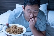 عذا خوردن پیش از خواب چه ضررهایی دارد؟