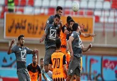 مس به استقلال نزدیک شد/ ماشین‌سازی بالاخره به ۱۰ رسید+جدول رده بندی
