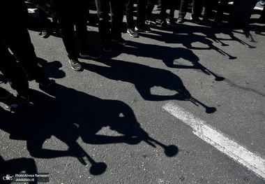 حضور پزشکیان در آیین چهلمین روز شهادت رهبر عظیم الشان انقلاب + فیلم