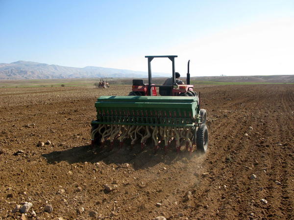 شهرستان دیواندره ظرفیت تبدیل به قطب تولید ادوات کشاورزی را دارد