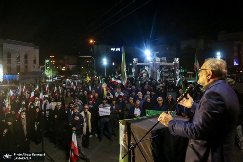 چهل و ششمین شب اجتماع پر شور مردم در میدان چهار باغ