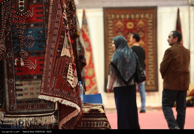 نمایشگاه فرش و ملزمات خانه مدرن در کرمانشاه گشایش یافت