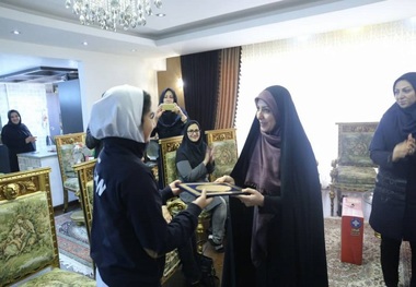 تنیسور قزوینی تیم ملی دختران مورد تجلیل قرار گرفت