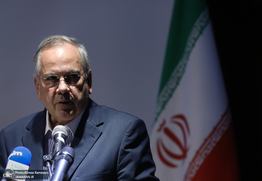 سریع القلم: جنگ ۱۲ روزه توسط یهودیان نیویورک طراحی شد/ در آینده کشوری به نام سوریه به معنای گذشته نخواهیم داشت/ اسرائیل به دنبال تجزیه سرزمینی ایران است/ ایران می‌تواند با دیپلماسی زمان بخرد