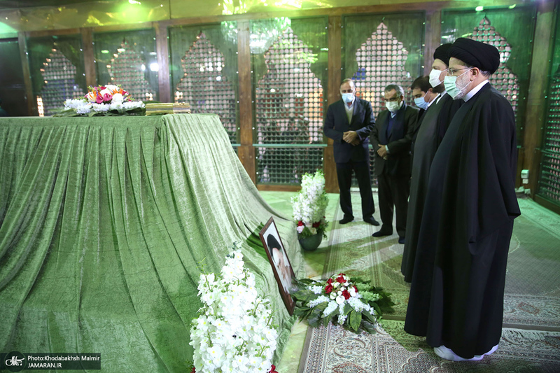 تجدید میثاق رئیس جمهور و اعضای دولت با آرمان های حضرت امام (س)