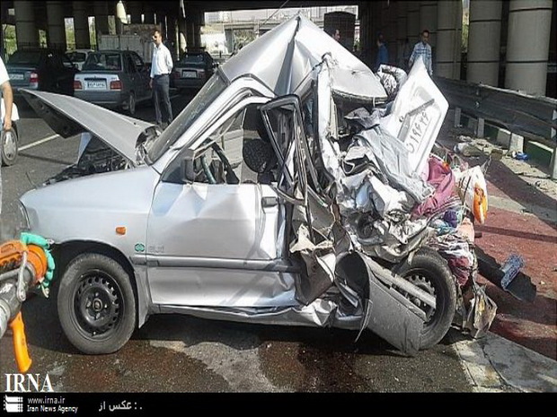 تصادف خاور با پراید در بزرگراه آزادگان تهران 4 مصدوم داشت