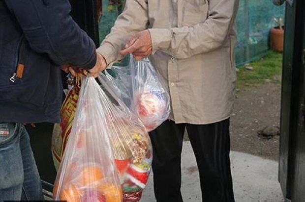 اوقاف همدان ۱۰ هزار بسته حمایتی بین نیازمندان توزیع کرد