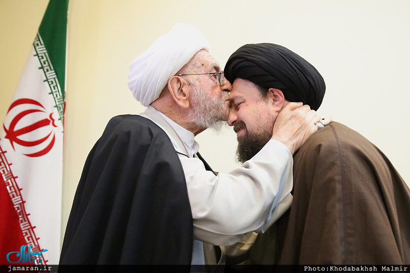 حاشیه تجدید میثاق هیأت رئیسه و اعضای مجلس خبرگان رهبری با آرمان های امام خمینی (س)