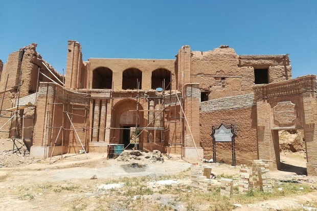 قلعه تاریخی 'رشیدالدوله دورباش' تکاب مرمت شد