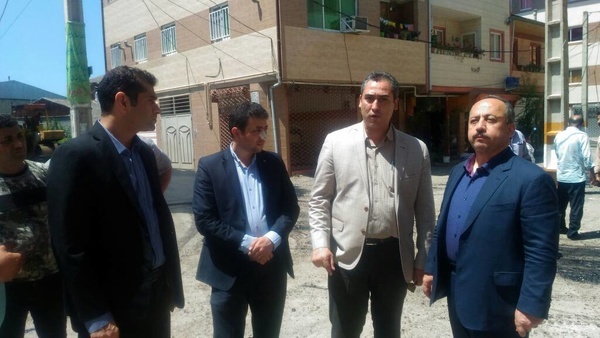 بازدید شهردار رشت از روند اجرایی زیرسازی و روکش آسفالت خیابان امیرکبیر رشت