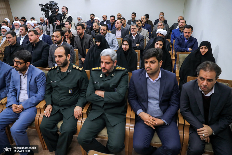 دیدار دست‌اندرکاران کنگره 2000 شهید استان بوشهر با رهبر معظم انقلاب