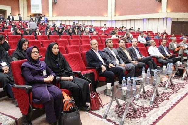 کنفرانس ملی فیزیولوژی‌ گیاهی ایران در یزد برگزار شد