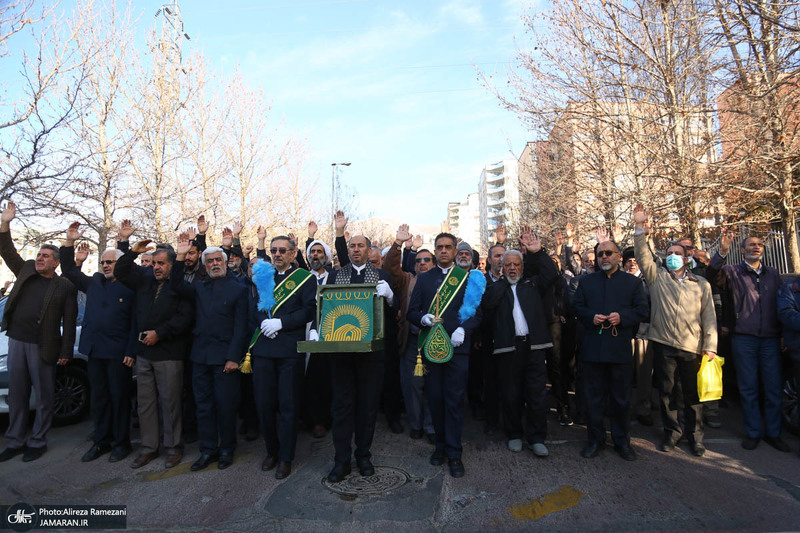 تشییع پیکر شهدای مدافع حرم در شهرک شهید محلاتی