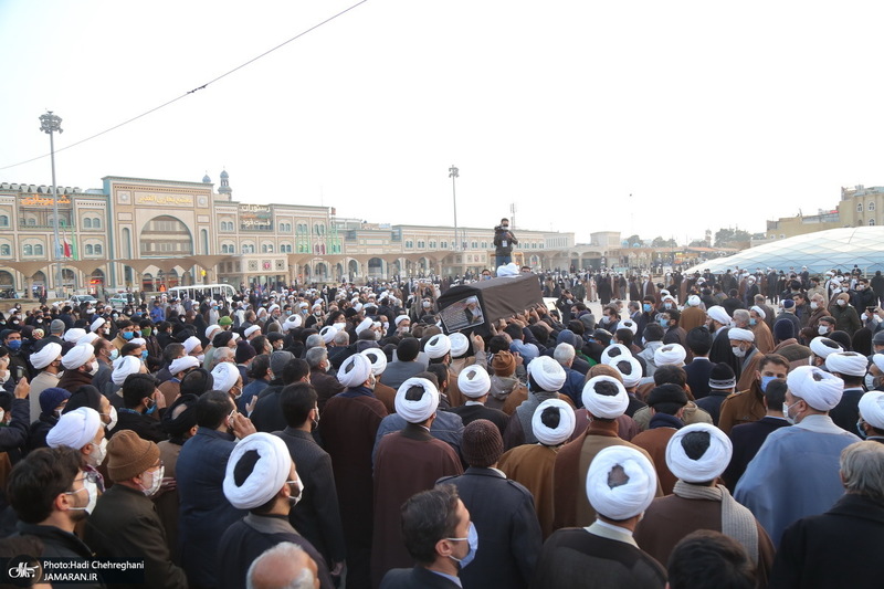 مراسم تشییع و خاکسپاری پیکر مرحوم آیت الله یزدی(ره)