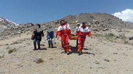 کوهنورد ۵۵ ساله در قله کوه به آغوش مرگ رفت