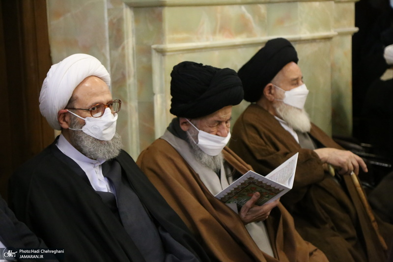 حضور مراجع و علما در مسجد امام حسن عسکری(ع) در پی ارتحال آیت الله العظمی صافی(ره)