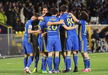 روستوف هوادارانش را تهدید کرد
