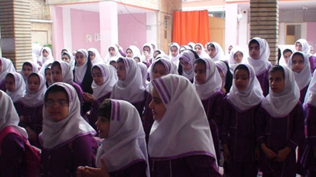 8200 دانش آموز دختر کردستانی زیر پوشش طرح خود مراقبتی هستند