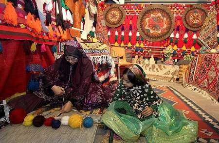 نمایشگاه صنایع دستی یاسوج با استقبال خوب مسافران نوروزی مواجه شد