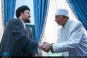 دیدار اعضای ستاد مرکزی برزگداشت حضرت امام خمینی(س) با سید حسن خمینی