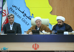 دیدار جمعی از فعالان سیاسی، فرهنگی، اجتماعی و اقتصادی استان بوشهر با آیت الله هاشمی رفسنجانی