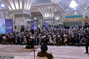 حضور آیت الله موسوی جزایری در حرم امام خمینی (س)