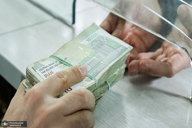 محمدی، کارشناس اقتصادی: عده‌ای با دسترسی به منابع بانکی و اعتبارات ارزان‌قیمت، سودهای غیرعادلانه کسب می‌کنند/ هشدار نسبت به ضرورت نظارت بر معاملات صندوق‌های طلا برای جلوگیری از نوسانات شدید قیمتی