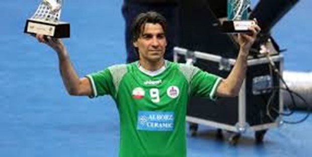 وحید شمسایی سرمربی گیتی پسند شد
