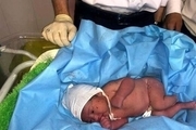 نوزاد رها شده در خیابان های تهران به اورژانس رفت